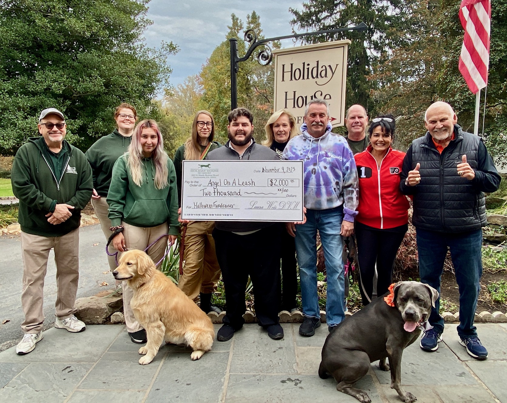 Holiday House Check Presentation to AOAL